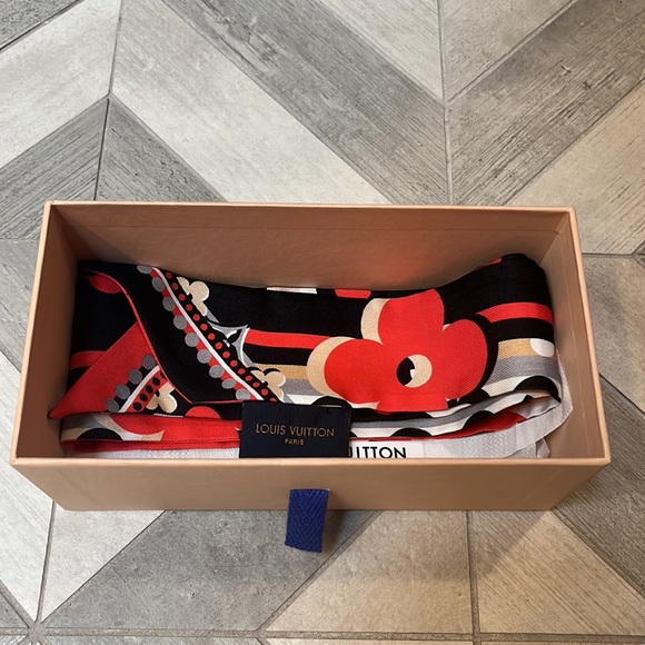 Louis Vuitton Silk Pop Monogram BB Bandeau in Red - Picture 7 of 7